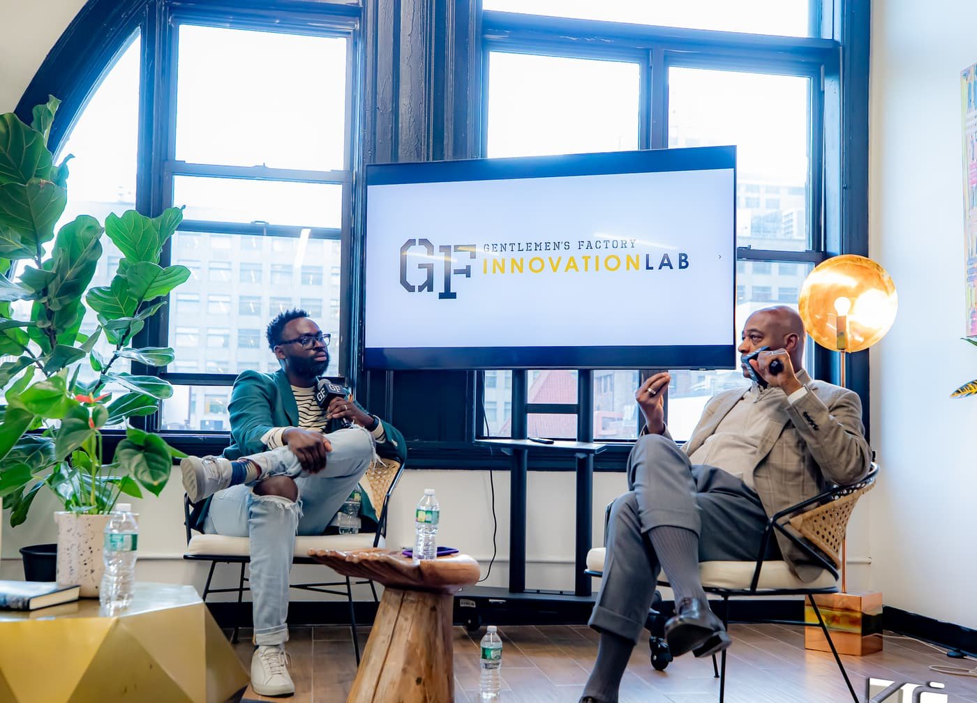 Jeff Lindor leading a fireside conversation at the Gentlemen's Factory Innovation Lab.